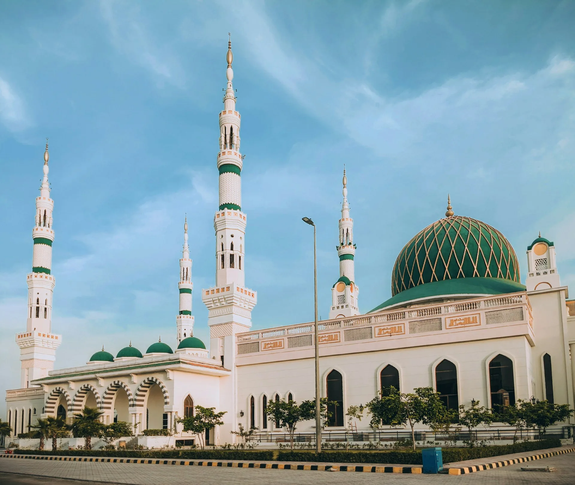 Al-Rahman Mosque - Pakistan